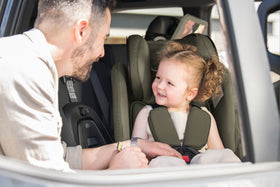 articles/Web_version-LIFESTYLE_B-SWIVEL_Dark_Olive_Style_Toddler_Daughter_and_Dad_2025_95771a13-fb3e-4278-9bca-f2338e5b3caa.jpg