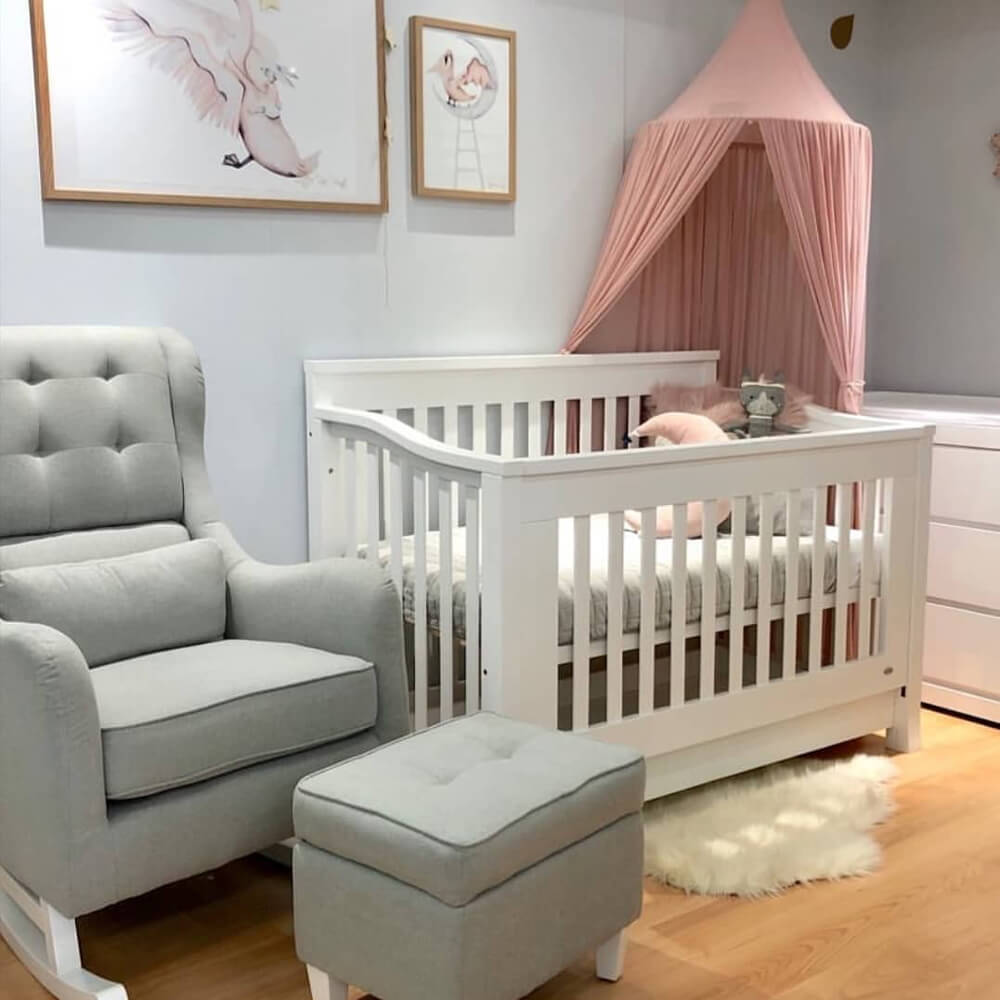 Cocoon Flair Cot + Change Table