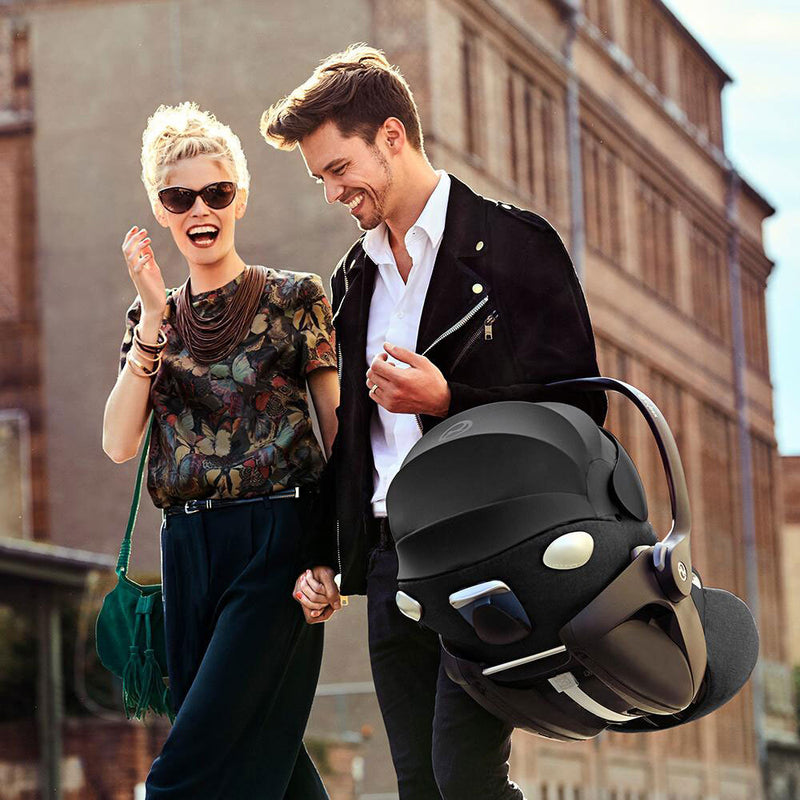 Cybex Cloud Q Capsule + Base