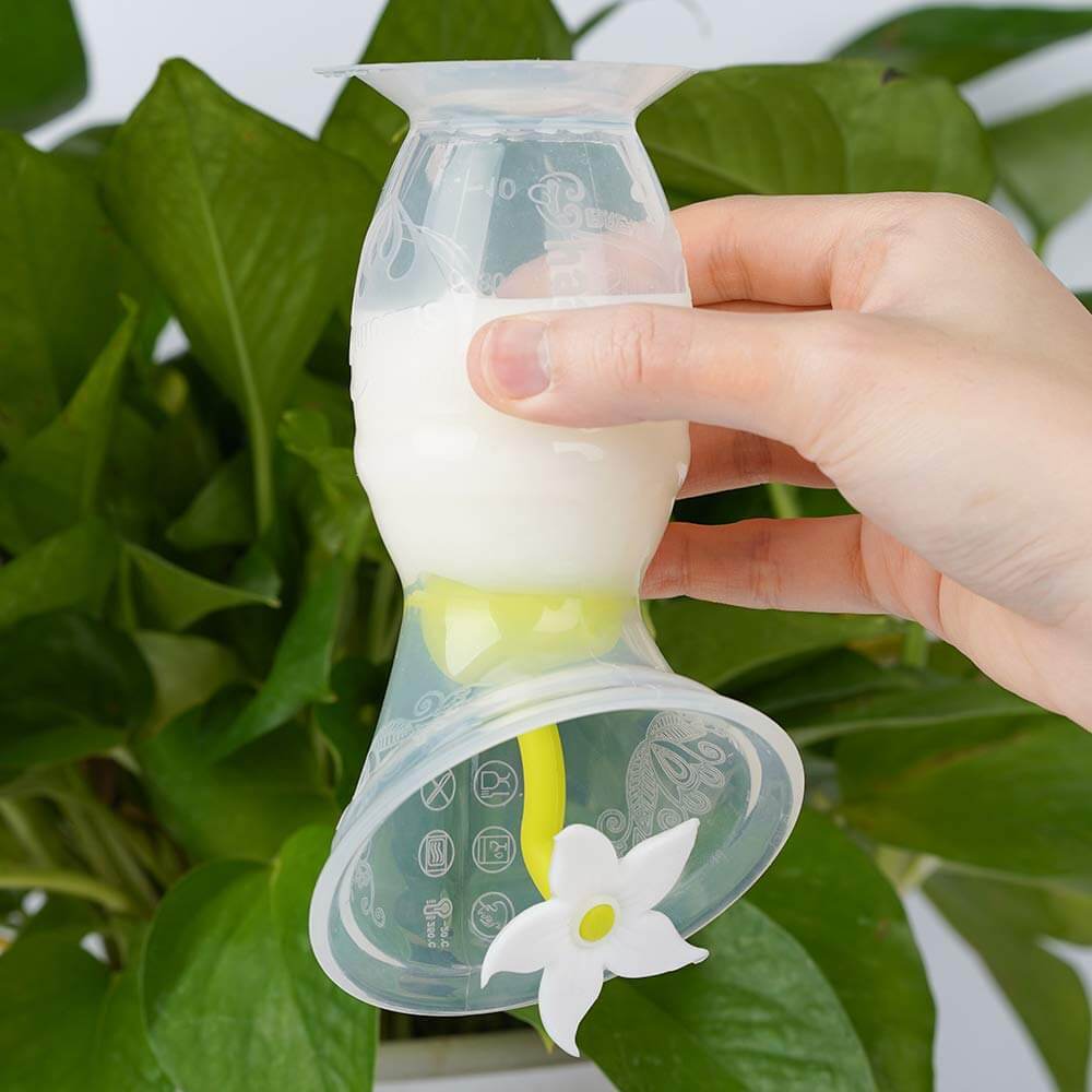 Haakaa Silicone Breast Pump 150ml & Flower Stopper