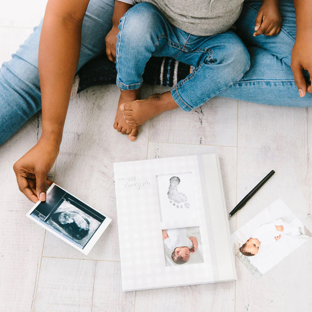 Pearhead Gingham Babybook