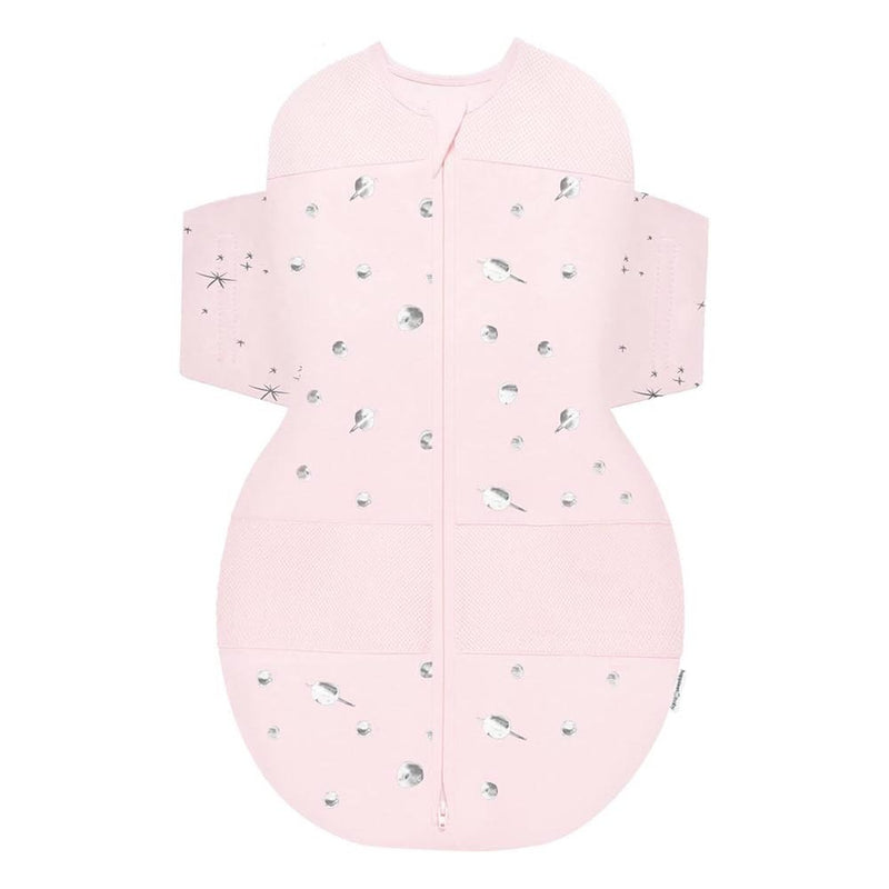 The Happiest Baby Snoo 100% Organic Sleep Sack Pink Planet features a zip-up front, adjustable wings, and a light pink design with white and grey birds, feathers, and dandelions to help your baby sleep comfortably.