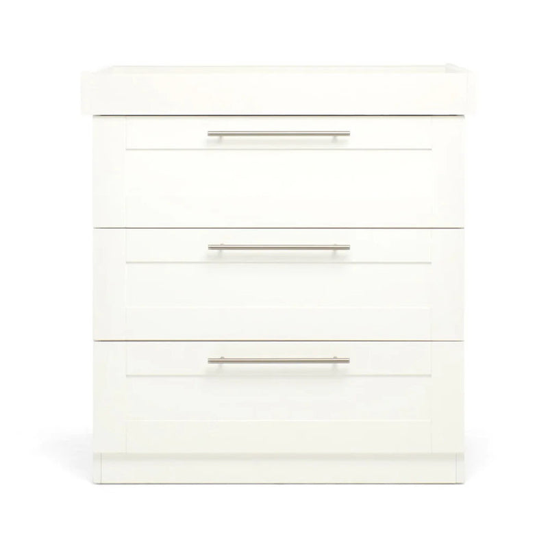 The Mamas & Papas Hampden Dresser & Change Table features three white drawers with sleek silver handles, ideal for nurseries or as a convertible changer. Brand: Mamas & Papas.