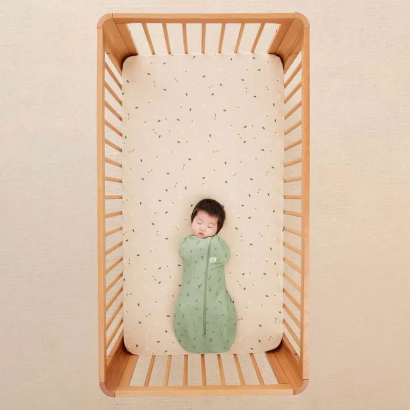ErgoPouch 2 In 1 Waterproof Fitted Sheet Cot Daisy Sprinkle