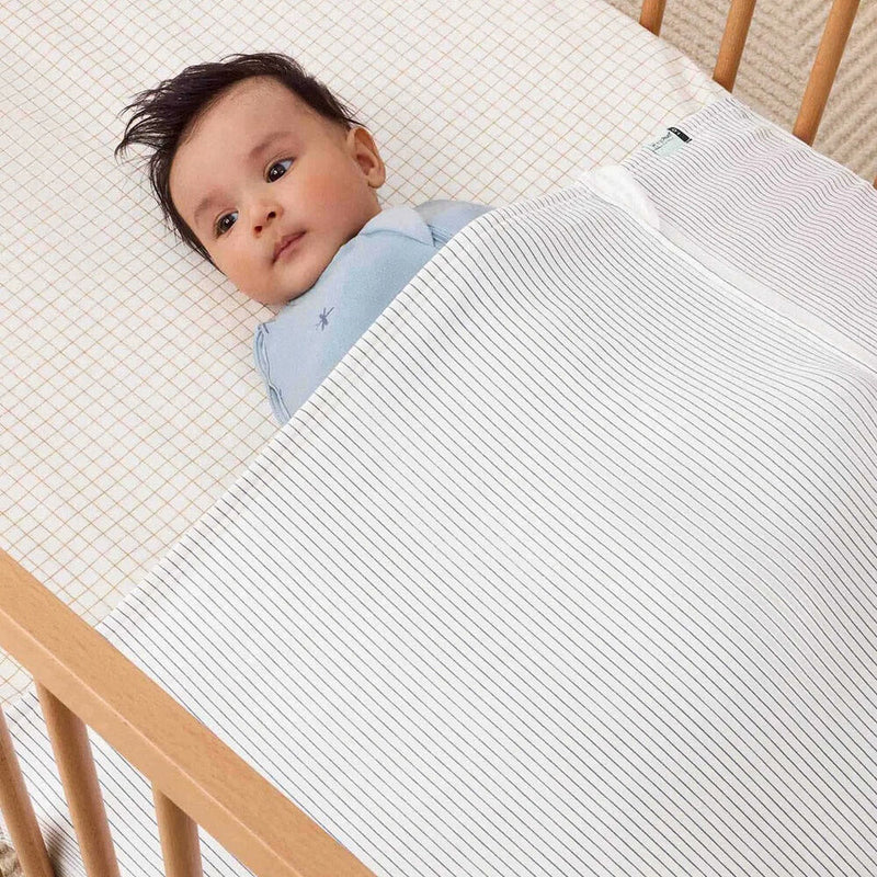 ErgoPouch Hug Me Cot Blanket 1.0/2.5 Tog Midnight Stripe