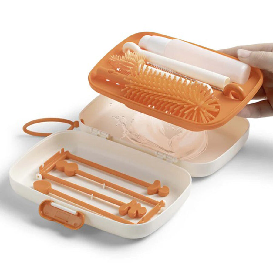 Bizzy Bubs The Jetsetter Cleaning Kit Mango