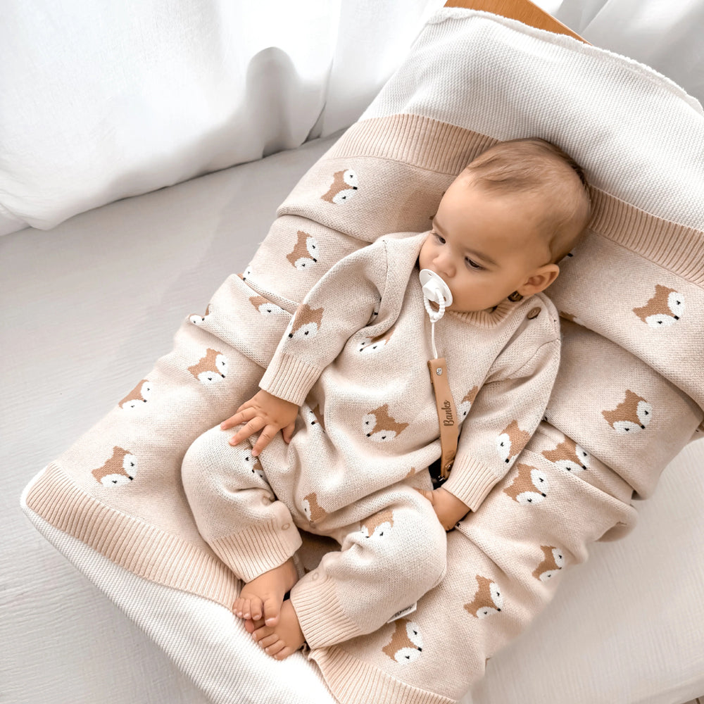 Aster & Oak Fox Knit Blanket Crystal Grey