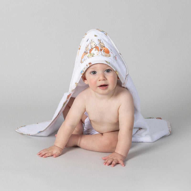 Bubba Blue Flopsy Mopsy & Cottontail Hooded Towel