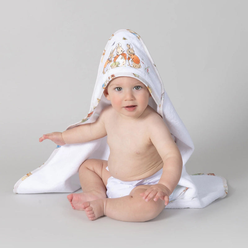 Bubba Blue Flopsy Mopsy & Cottontail Hooded Towel