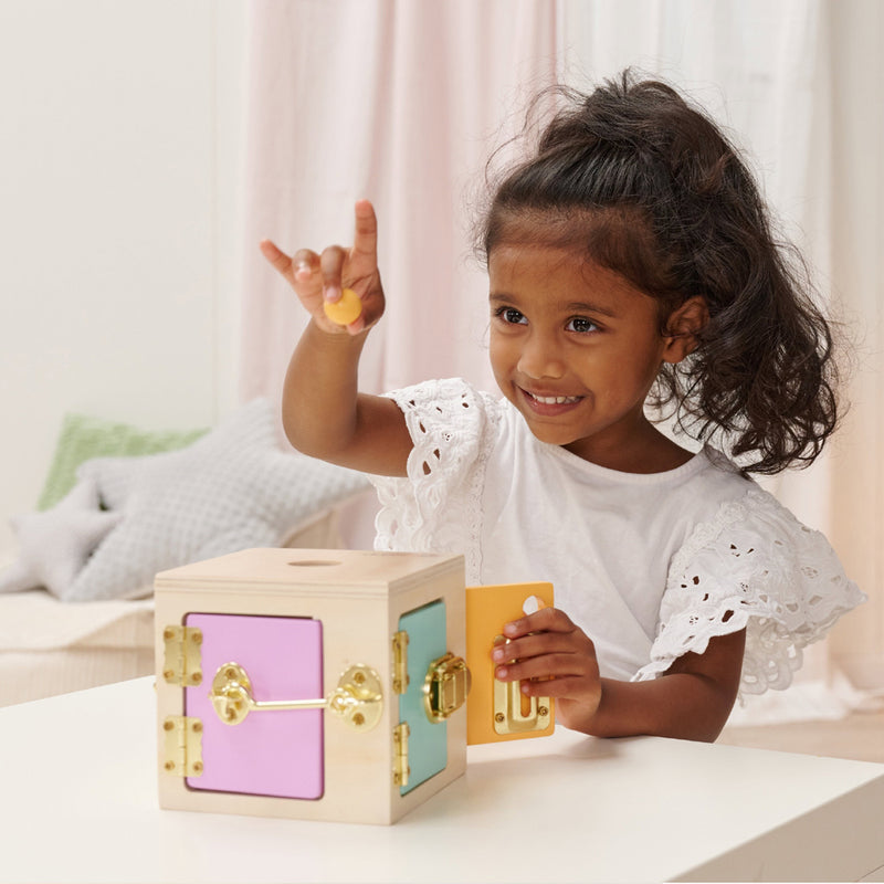 Bubble Montessori by Eichhorn Lock Cube