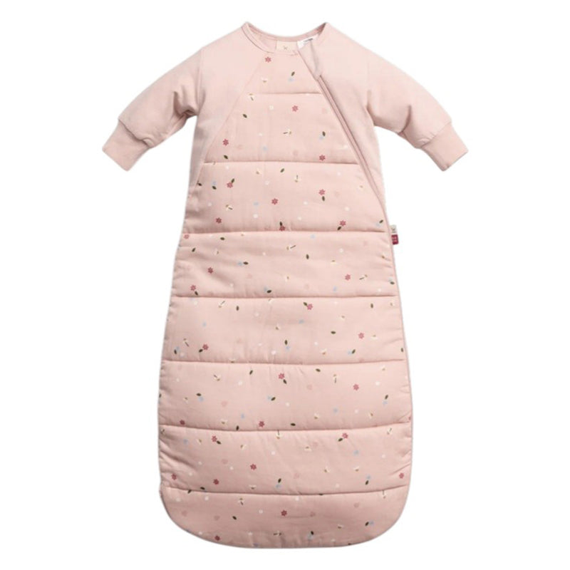 The ErgoPouch 3.5 Tog Side Zip Sheeting Bag Daisies by ErgoPouch is a light pink, long-sleeve, hip-friendly baby sleeping bag with a quilted lower section and subtle daisy print, designed to keep infants warm while allowing free arm movement.
