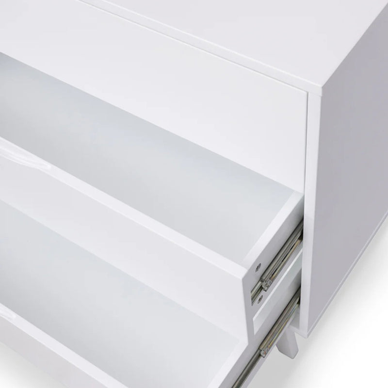 Grotime Mia / Corby Chest