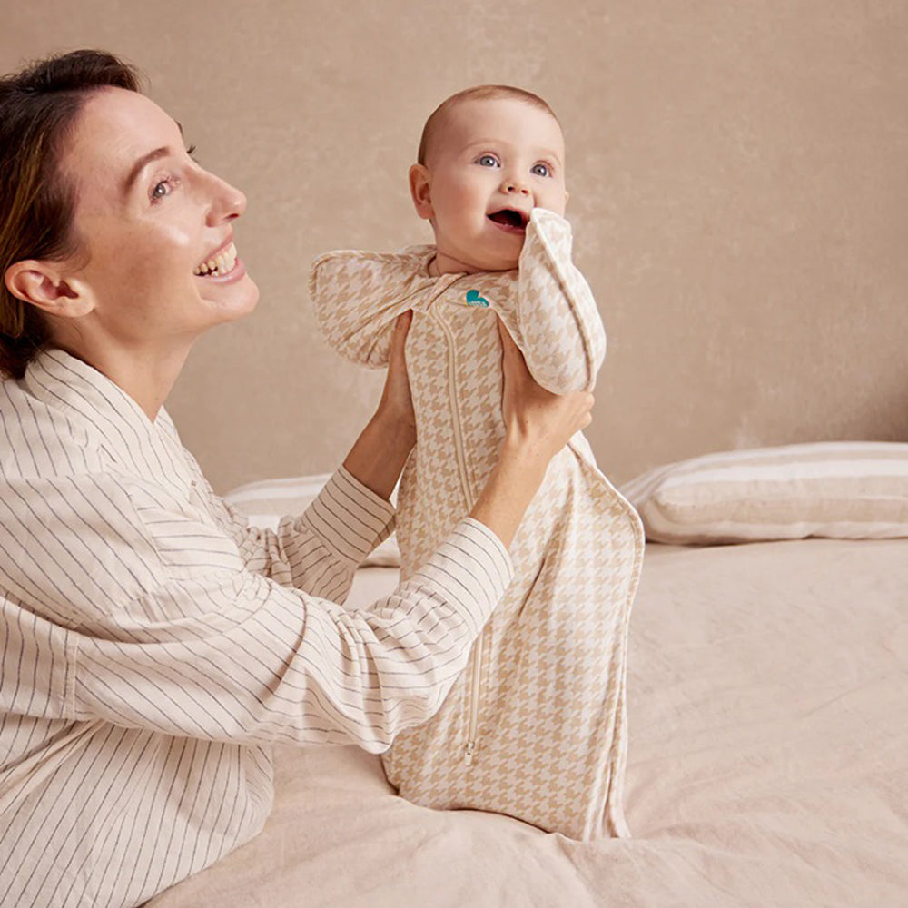 Love To Dream Swaddle Up Sleep Bag 1.0T Original Stretch Cotton Houndstooth Tan