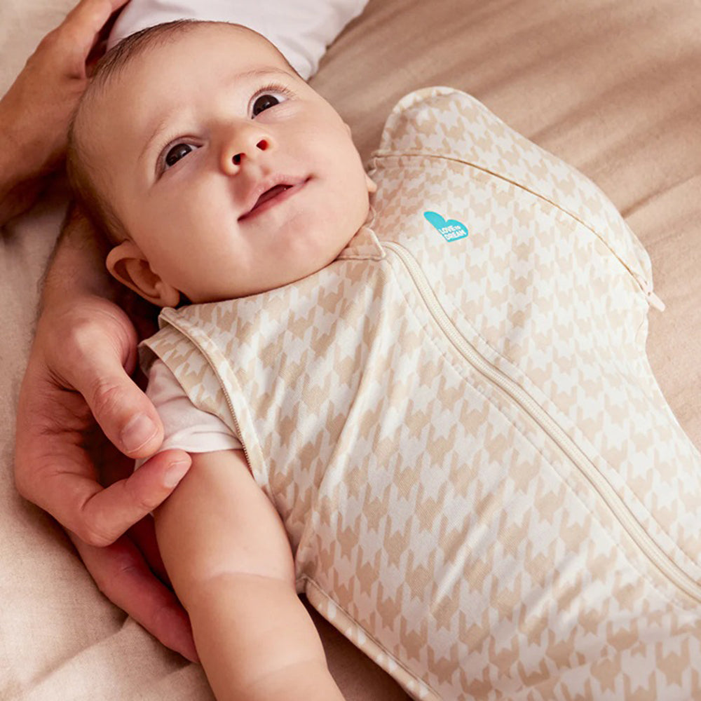 Love To Dream Swaddle Up Transition Bag 1.0T Original Stretch Cotton Houndstooth Tan