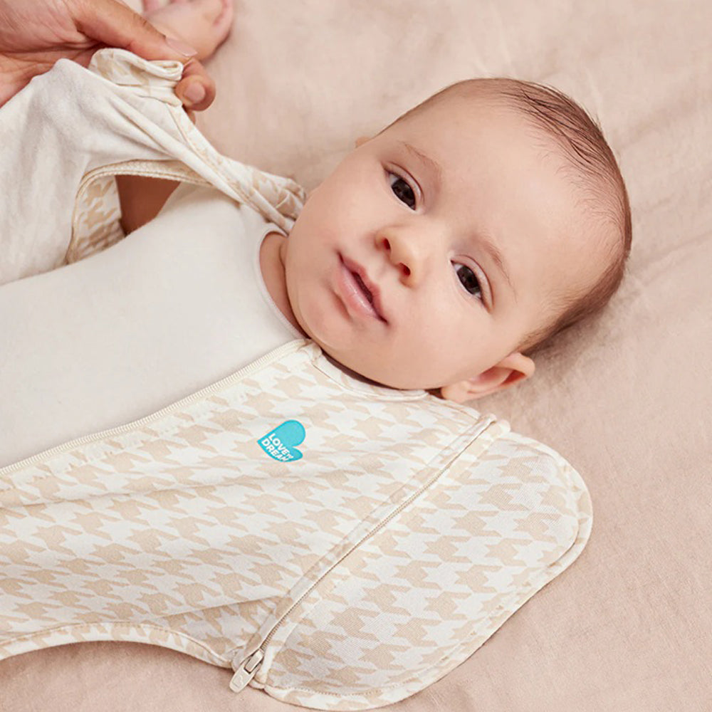Love To Dream Swaddle Up Transition Bag 1.0T Original Stretch Cotton Houndstooth Tan