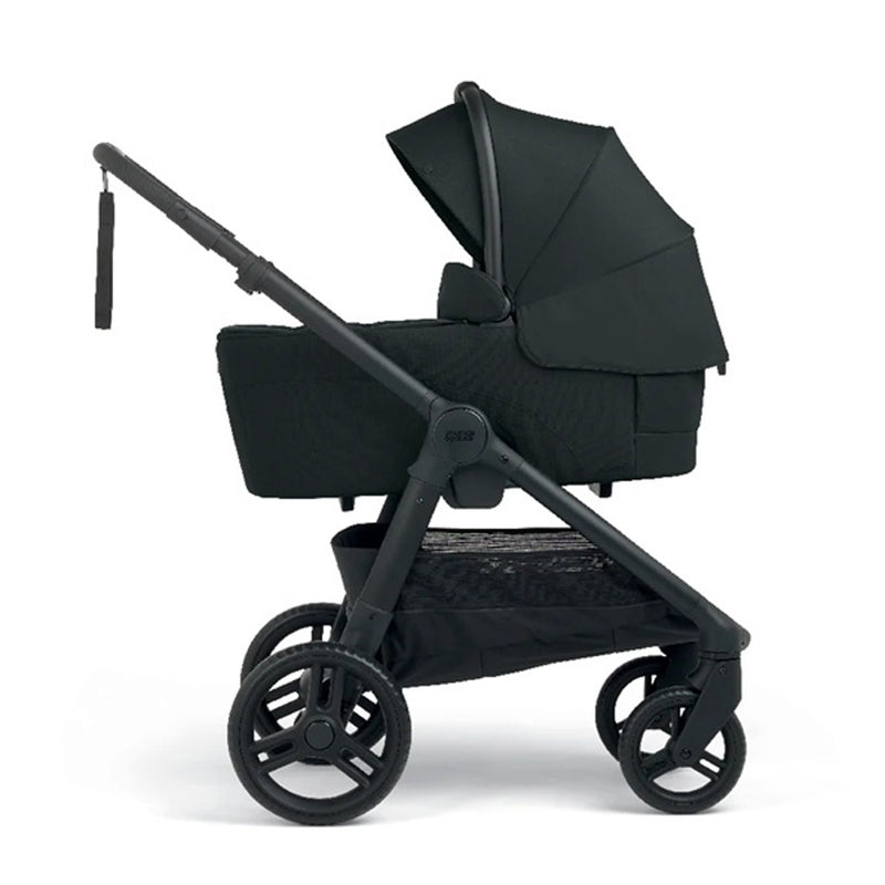 Mamas & Papas Ocarro 2 Pram + Bassinet Bundle