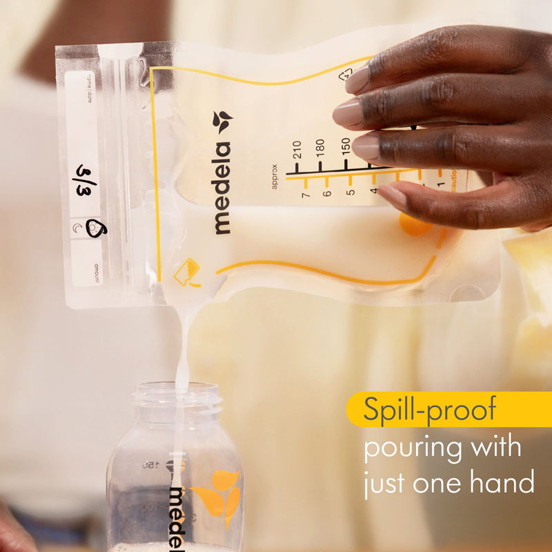 Medela Cooler Bag + Bottles + Storage Bags Bundle