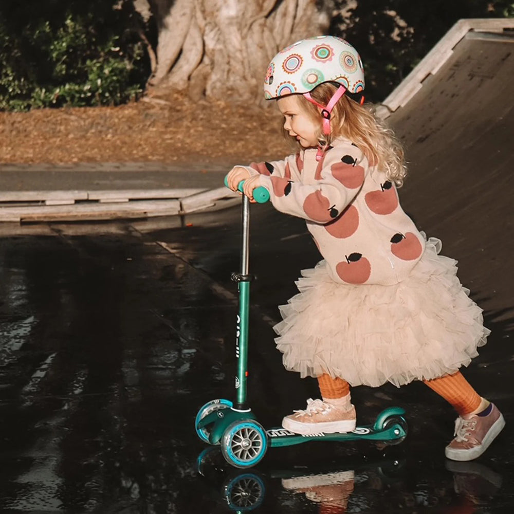 Micro Mini Deluxe Eco Scooter Deep Green