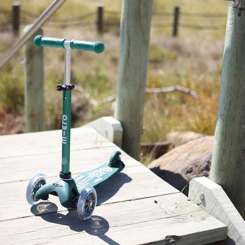 Micro Mini Deluxe Eco Scooter Mint