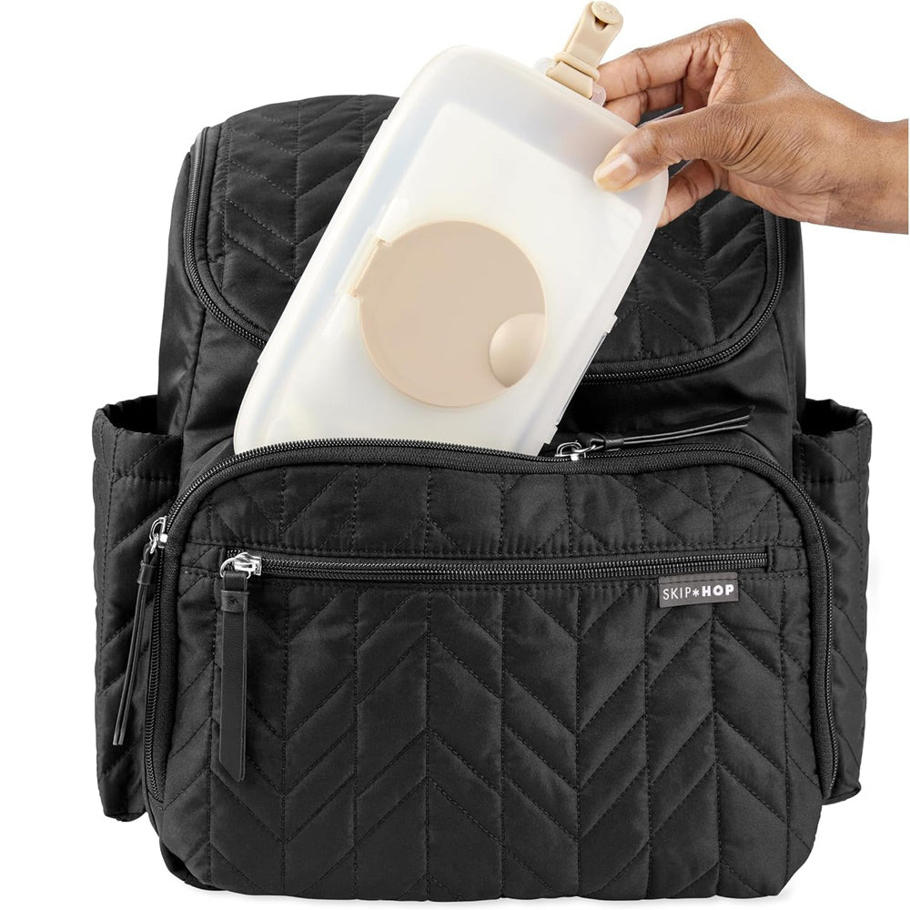 Skip Hop Grab & Go Snug Seal Wipes Case Oat