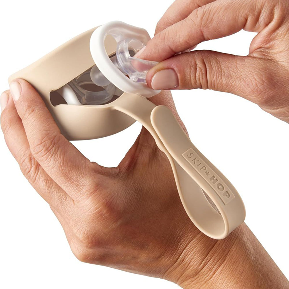 Skip Hop Silicone Soother Holder Oat