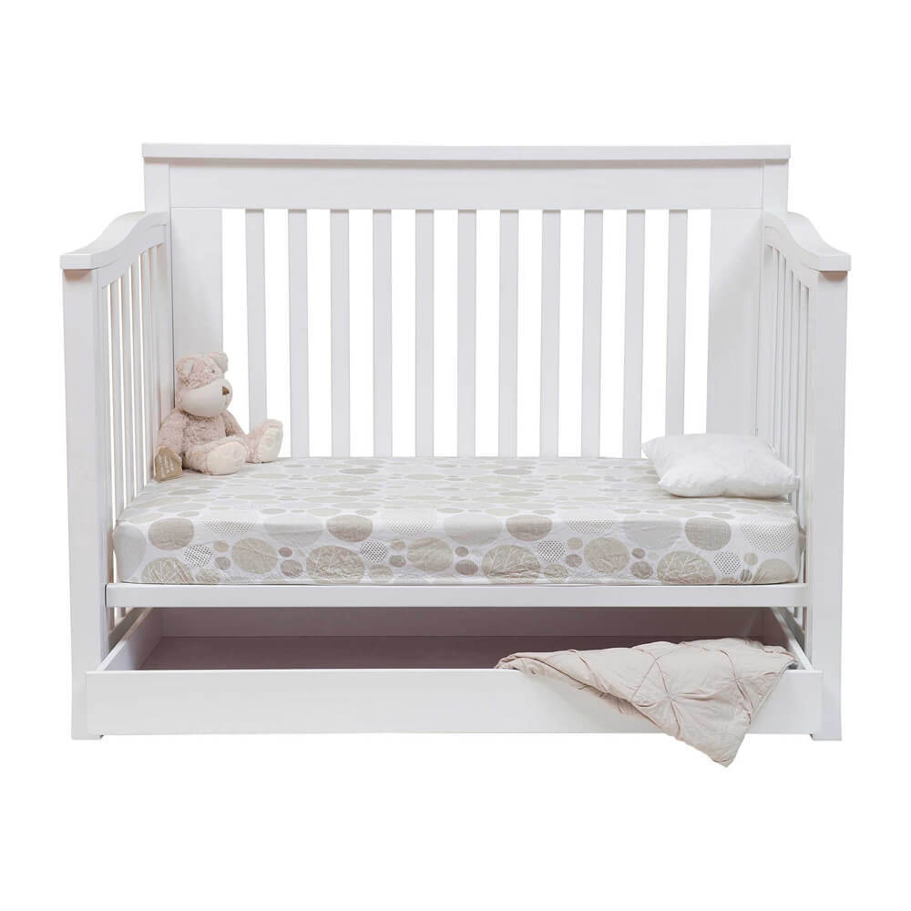 Cocoon Flair Cot + Change Table